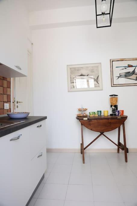 La Casa Del Maggiore, Tra Mare E Centro Apartment Palermo Luaran gambar