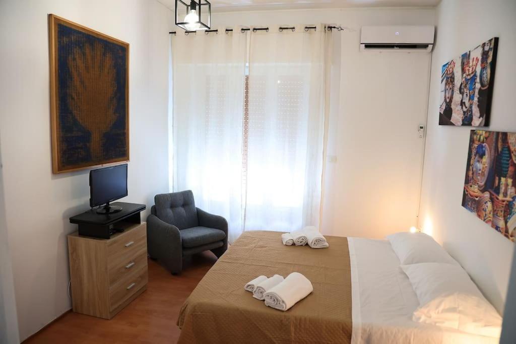 La Casa Del Maggiore, Tra Mare E Centro Apartment Palermo Luaran gambar